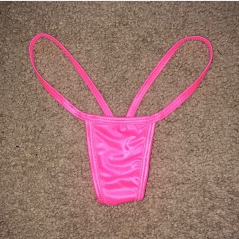 Hot pink v-string thong
